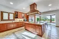 Villa de 7 dormitorios 1 254 m² Marbella, Španjolska