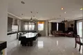 Kondominium 3 zimmer 172 m² in Sangkat Boeng Prolit, Kambodscha