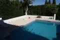 5 bedroom house 299 m² Dos Hermanas, Spain