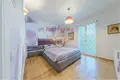 Mieszkanie 4 pokoi 220 m² Desenzano del Garda, Włochy