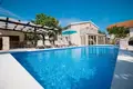 Villa 280 m² Opcina Vir, Kroatien