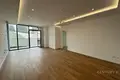 Büro 2 zimmer 130 m² in Tirana, Albanien