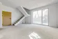3 bedroom apartment 78 m² Piastow, Poland