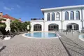 Dom 7 pokojów 310 m² Dosemealti, Turcja