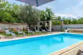 6 bedroom villa 355 m² Umag, Croatia