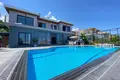 5 bedroom villa 300 m² Karavas, Northern Cyprus