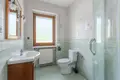 Квартира 696 м² Познань, Польша