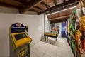 4 bedroom apartment 550 m² Castelnuovo, Italy