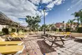 3 bedroom house 217 m² Dos Hermanas, Spain