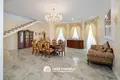 Haus 5 zimmer 200 m² Barauljany, Belarus