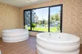 Luxury 2-Bedroom Penthouse with Expansive Living Space and Modern Comfort