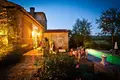 Propiedad comercial 969 m² en Anghiari, Italia