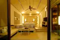 Villa de 4 habitaciones 1 600 m² Wichit, Tailandia