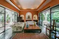 villa de 5 chambres 1 400 m² Karon, Thaïlande