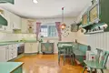 4 bedroom house 300 m² Dos Hermanas, Spain