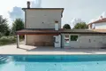 4-Schlafzimmer-Villa 230 m² Stadt Pola, Kroatien