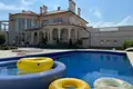 Haus 5 zimmer 1 200 m² Lymanka, Ukraine