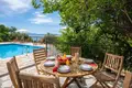 4 bedroom Villa 245 m² Nissaki, Greece
