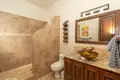 5 bedroom house 697 m² West Bay, Honduras