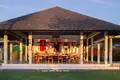 4-Schlafzimmer-Villa 450 m² Canggu, Indonesien