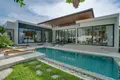 Wohnkomplex Modern villas with swimming pools and lounge areas, Phuket, Thailand