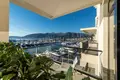 2 bedroom apartment 140 m² Tivat, Montenegro