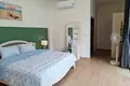 Mieszkanie 3 pokoi 237 m² Si Sunthon, Tajlandia