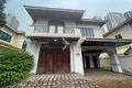 4 room villa 300 m² in Sangkat Phsar Daeum Thkov, Cambodia