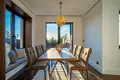 Villa mit 2 Schlafzimmern 185 m² Tivat, Montenegro