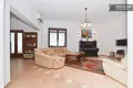 Villa de tres dormitorios 380 m² Icici, Croacia