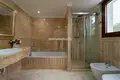 5-Schlafzimmer-Villa  Artola, Spanien