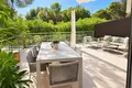 2 bedroom house 204 m² Marbella, Spain
