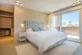 Villa de tres dormitorios 210 m² Alfaz del Pi, Španjolska