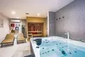 4 bedroom house 375 m² Grad Omis, Croatia