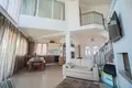 Haus 8 Schlafzimmer  Lustica, Montenegro