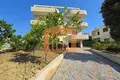 9 bedroom house 580 m² Bashkia Durres, Albania