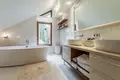 8 room house 554 m² in Jurmala, Latvia