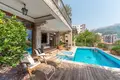 Villa 14 zimmer 1 264 m² Budva, Montenegro