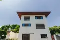 Villa mit 2 Schlafzimmern 345 m² Rawai, Thailand