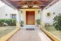 Haus 4 Schlafzimmer 500 m² Dos Hermanas, Spanien
