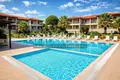 Hôtel 2 243 m² à Kalyves Polygyrou, Grèce