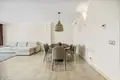 2 bedroom apartment 155 m² Dos Hermanas, Spain
