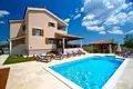 4-Schlafzimmer-Villa 294 m² Rovinj, Kroatien
