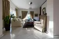 Villa de 4 habitaciones 520 m² Koinoteta Parekklesias, Chipre