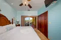 Condo z 2 sypialniami 129 m² West Bay, Honduras