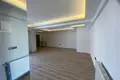 Mieszkanie 4 pokoi 160 m² Karsiyaka, Turcja