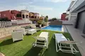 Villa de 4 dormitorios 118 m² Orihuela, Španjolska