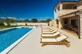 4-Schlafzimmer-Villa 280 m² Stadt Pola, Kroatien