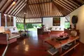 2 bedroom apartment 211 m² Kerobokan Kelod, Indonesia