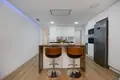 Mieszkanie 3 pokoi 135 m² Torrevieja, Hiszpania